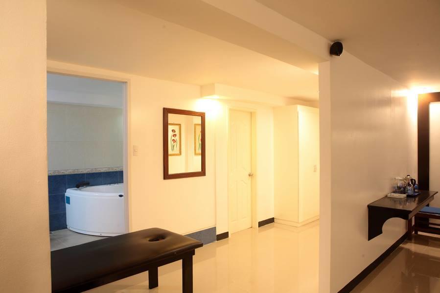 V.F. Four Season Hotel Angeles Εξωτερικό φωτογραφία